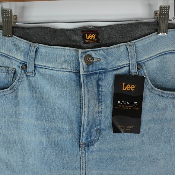 Lee Jeans Womens 14 Medium Ultra Lux Boot Crop Mid Rise Light Wash Stretch Denim - Picture 3 of 8